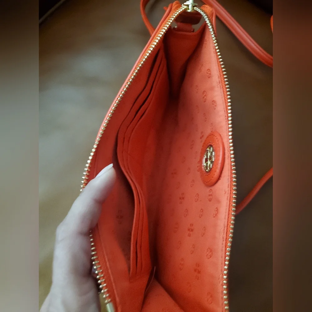 Tory Burch unused has